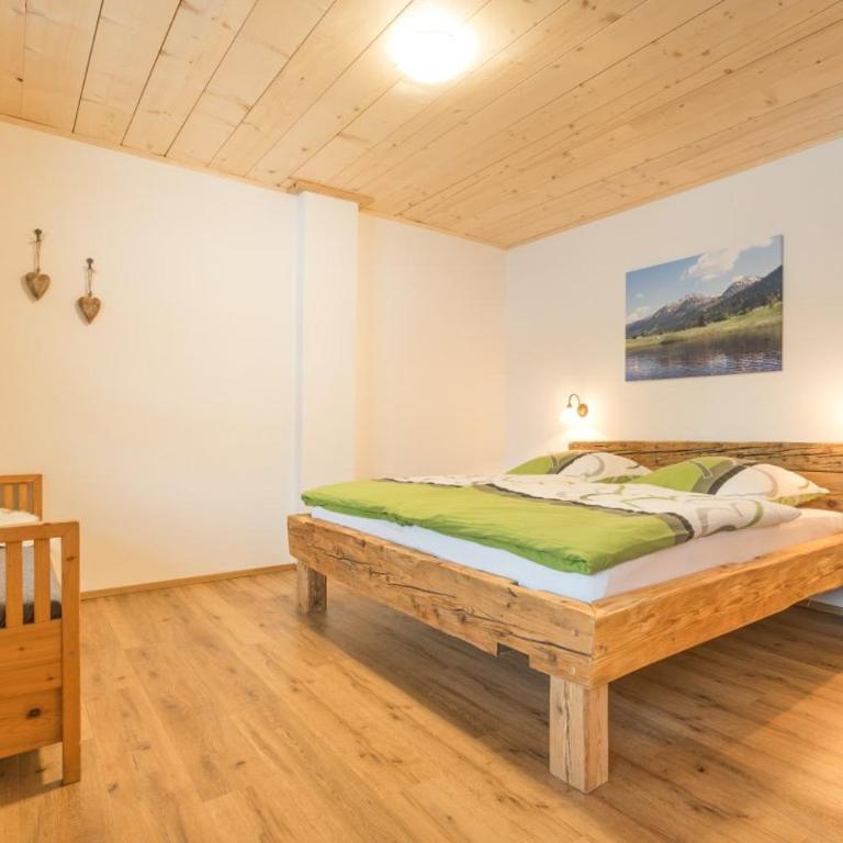 Landhaus Panorama - Apartment mit 1 Schlafzimmer und Balkon - 3