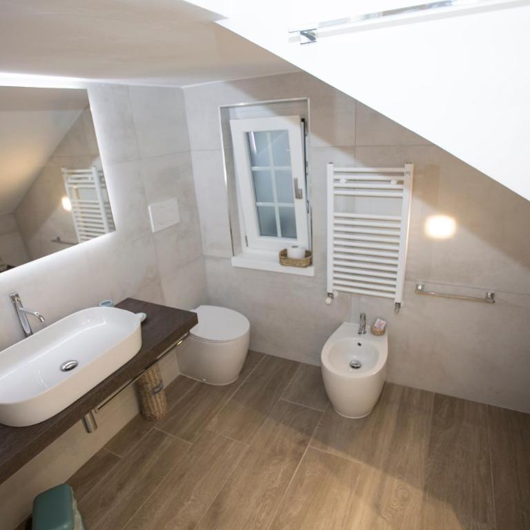 Laura e Christian - Rooms - Camera Matrimoniale con Bagno Privato - 1