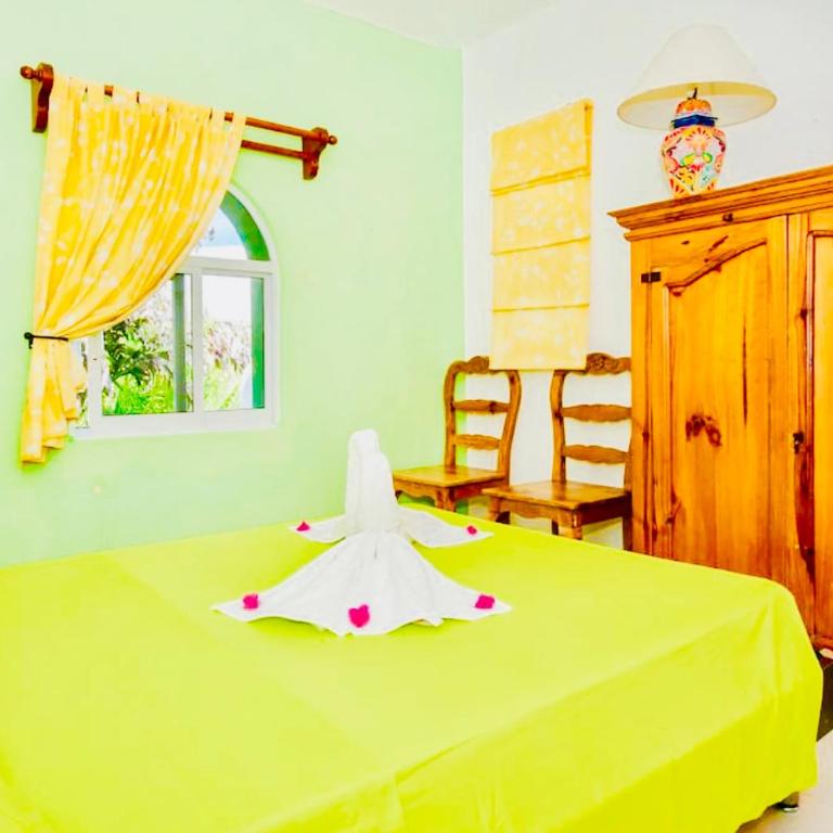 Deluxe Family Budget Balcony Room with Pool Playacar Ii - Family Room - 2