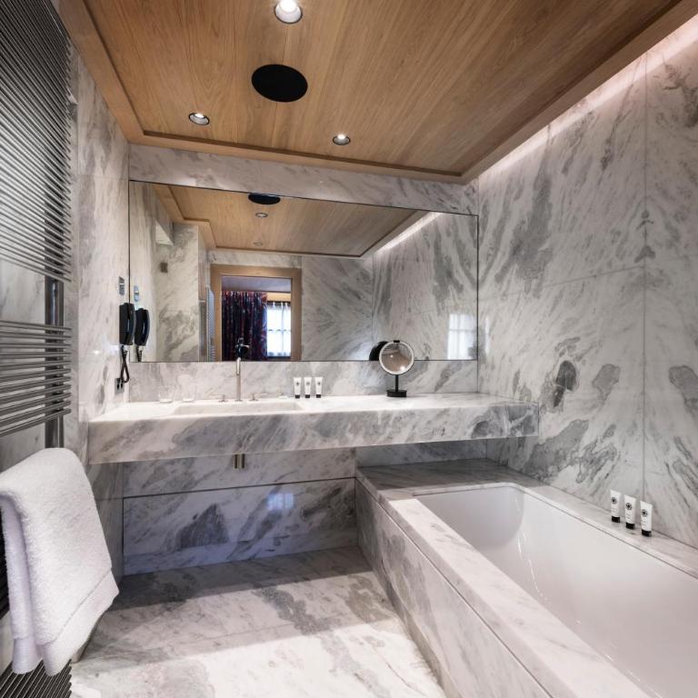 Armancette - The Leading Hotels of the World - Chambre Saint Nicolas - 4