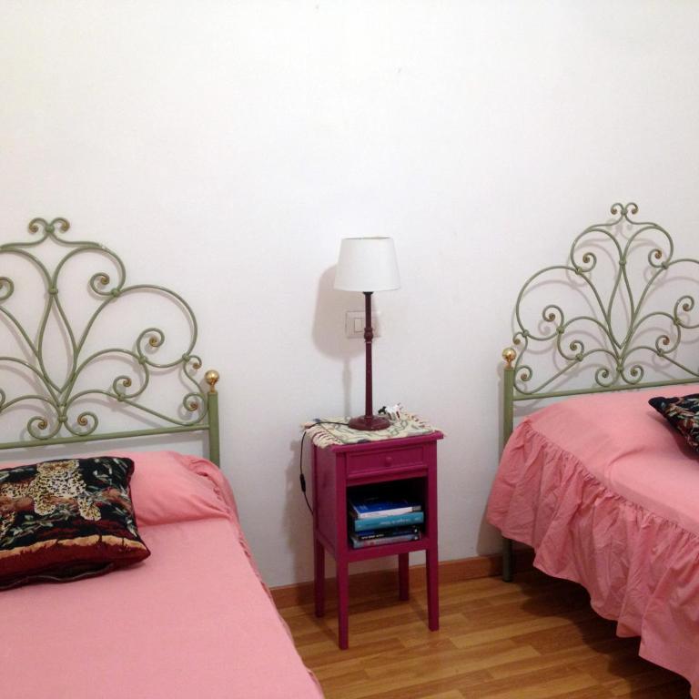 Mavi's bedrooms - Camera Doppia con Letti Singoli - 4