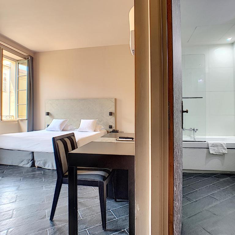 Hotel POZZO DI BORGO - Chambre Double Supérieure - 4