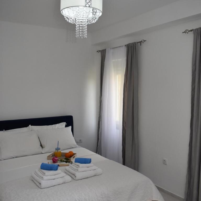 Art Apartments - One-Bedroom Apartment - 11