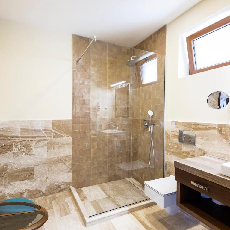 Waikiki Apartments - Deluks Četvorokrevetna Soba - 2