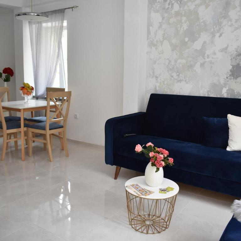 Art Apartments - One-Bedroom Apartment - 26