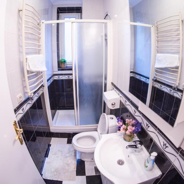 Hostel Beogradjanka - Dvokrevetna Soba sa Zasebnim Krevetima - 8