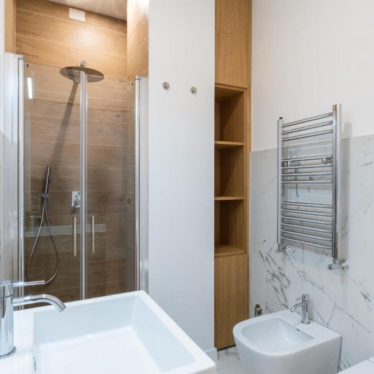 Concept Terrace Hotel - Suite con Balcone - 8