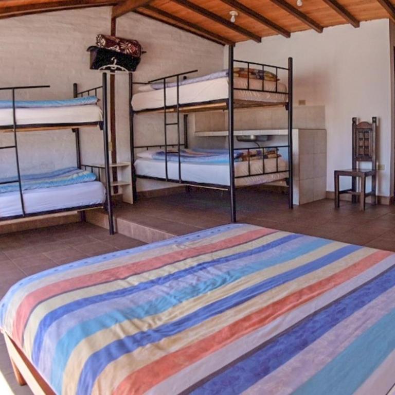 Hostal L'Auberge Inn - Habitación Familiar Clásica - 1