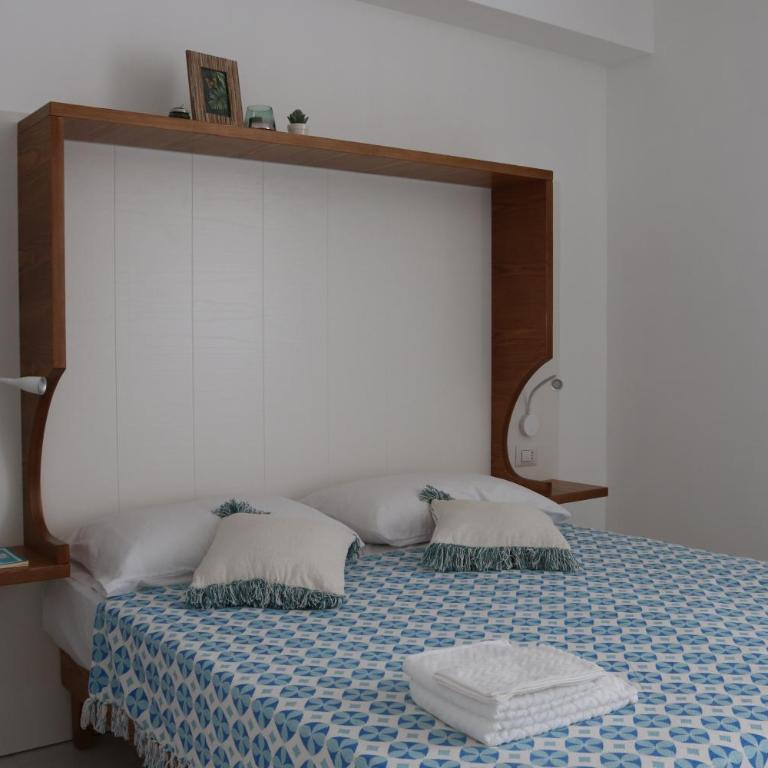 B&B JOELE - Deluxe Double or Twin Room with Sea View - 3