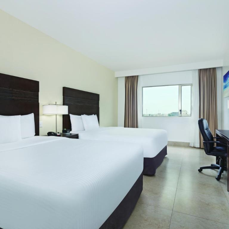 Wyndham Garden Cancun Downtown - Habitación Deluxe Familiar con vistas a la ciudad - No fumadores - 3