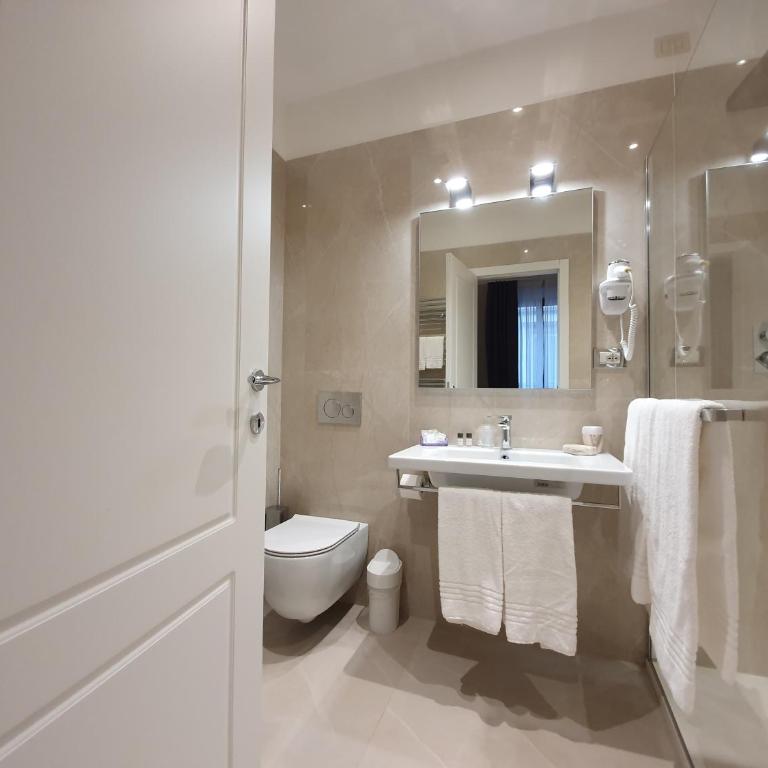 Hotel Maxim Axial - Camera Matrimoniale Deluxe - 3