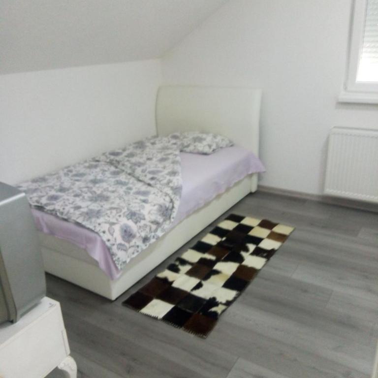 Apartman All seasons - Two-Bedroom Apartment - 4