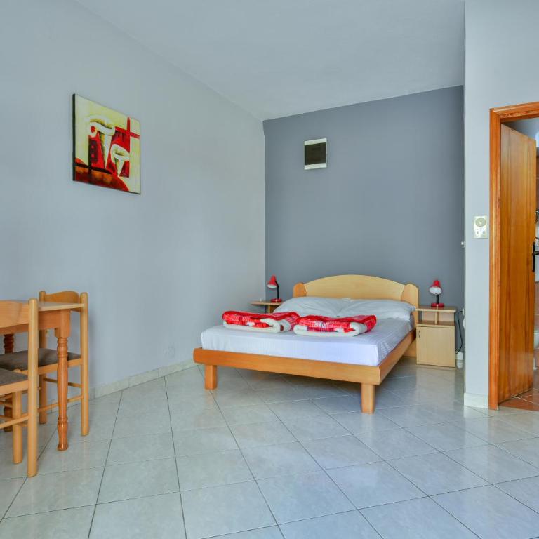 Apartments Srzentic - Studio with Terrace (2 Adults) - 5