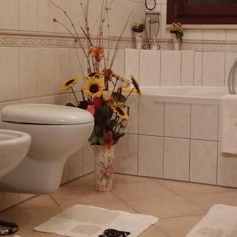 A casa di Sonja - Camera Matrimoniale/Doppia con Letti Singoli con Bagno in Comune - 3