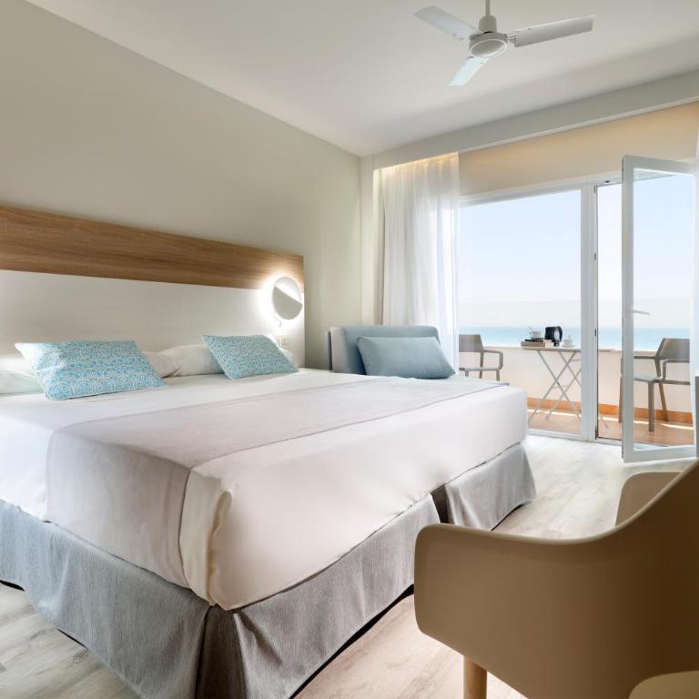 Hotel Benalma Costa del Sol - Habitación Doble Deluxe (2 adultos + 1 niño) - 3