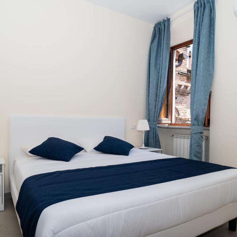 Minerva Monks Inn - Classic Quadruple Room - 5