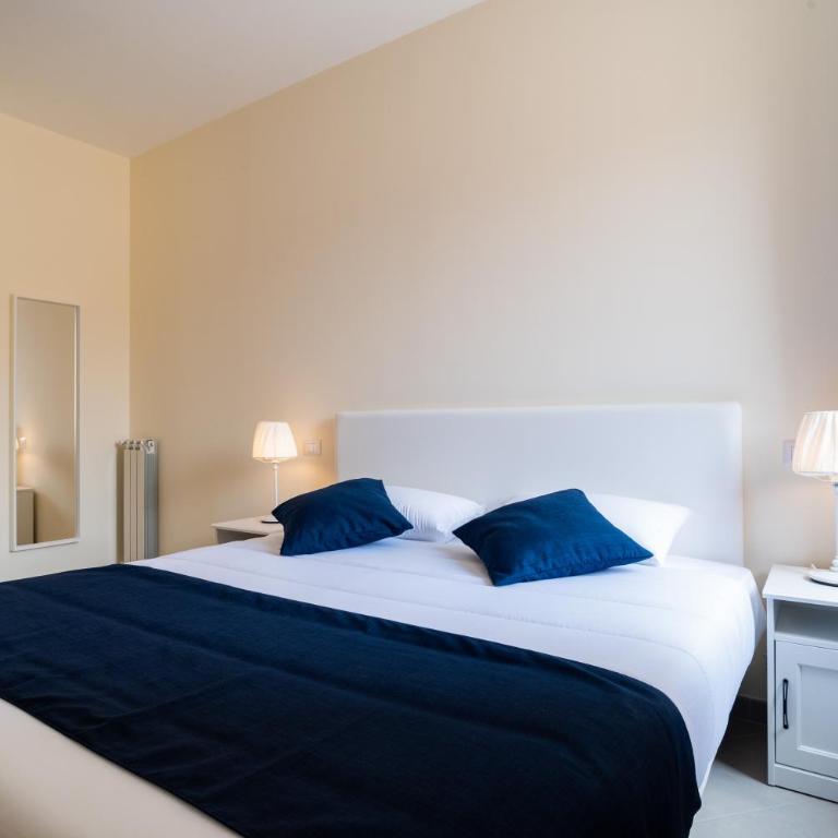 Minerva Monks Inn - Classic Quadruple Room - 12