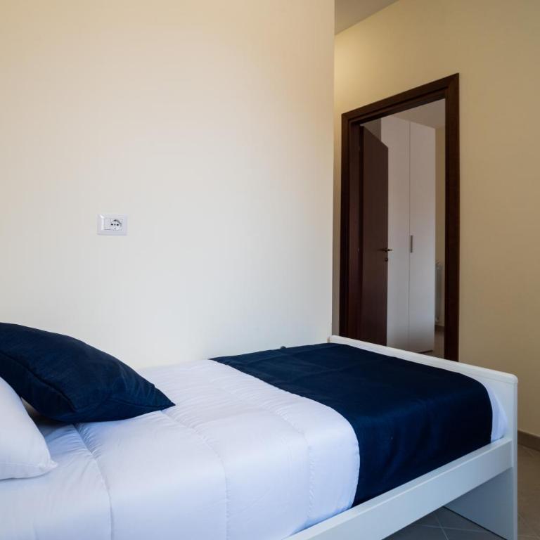 Minerva Monks Inn - Classic Quadruple Room - 13
