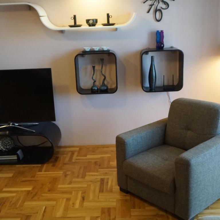 Toholj - Apartman sa 3 Spavaće Sobe - 6