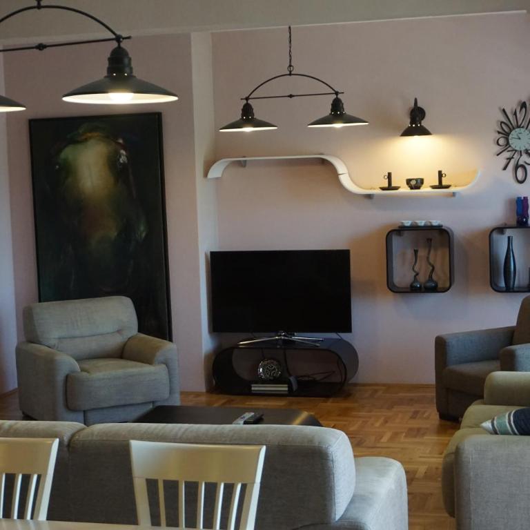Toholj - Apartman sa 3 Spavaće Sobe - 4