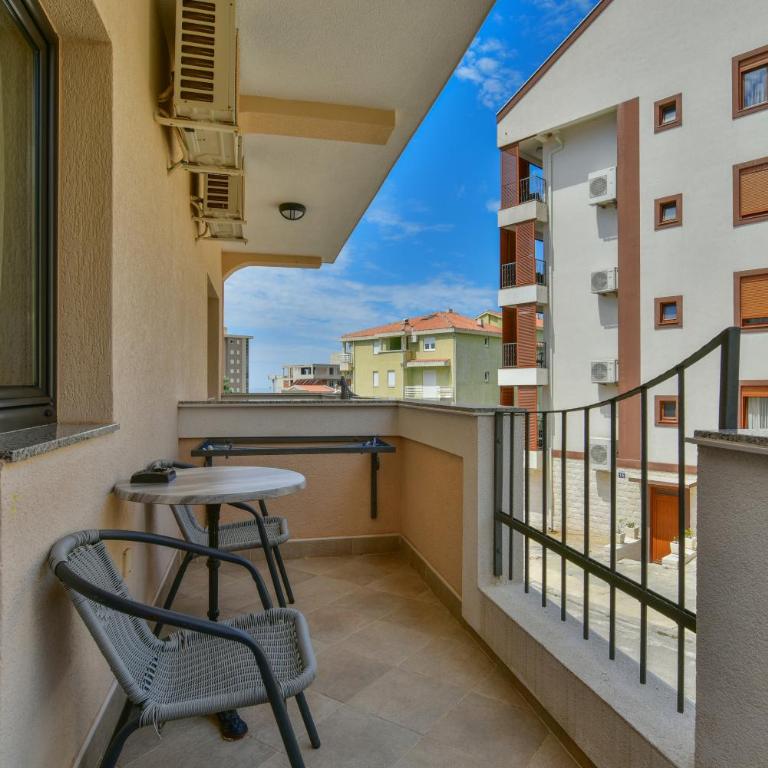 Apartments Srzentic - Studio with Balcony (3 Adults) - 32
