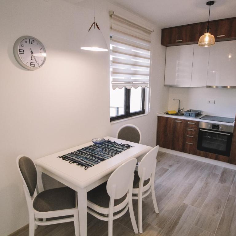 Barba Apartments - Two-Bedroom Apartment - 17