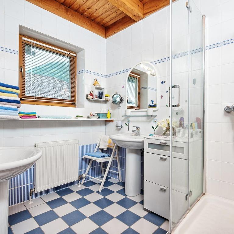 Landhaus Dora - Apartment mit 2 Schlafzimmern und Balkon - 6