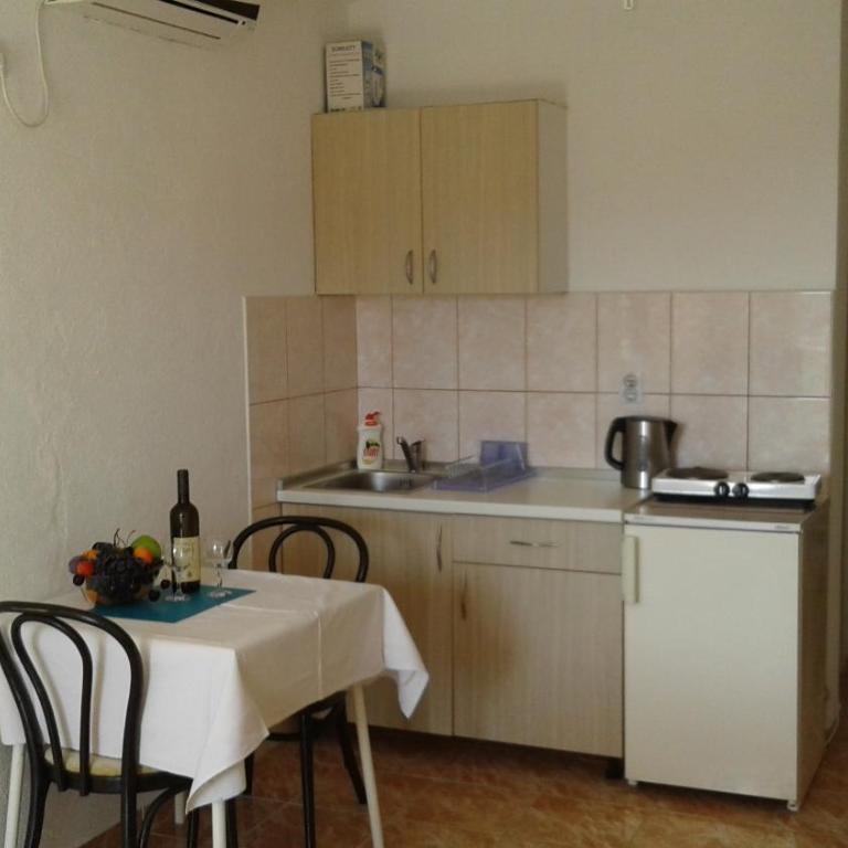 Apartmani Neda Bane - Studio with Balcony - 2