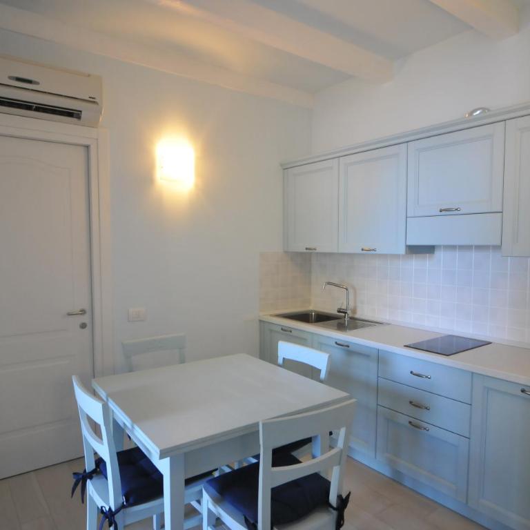 Villa Carolina - Appartamento con 2 Camere da Letto - 1
