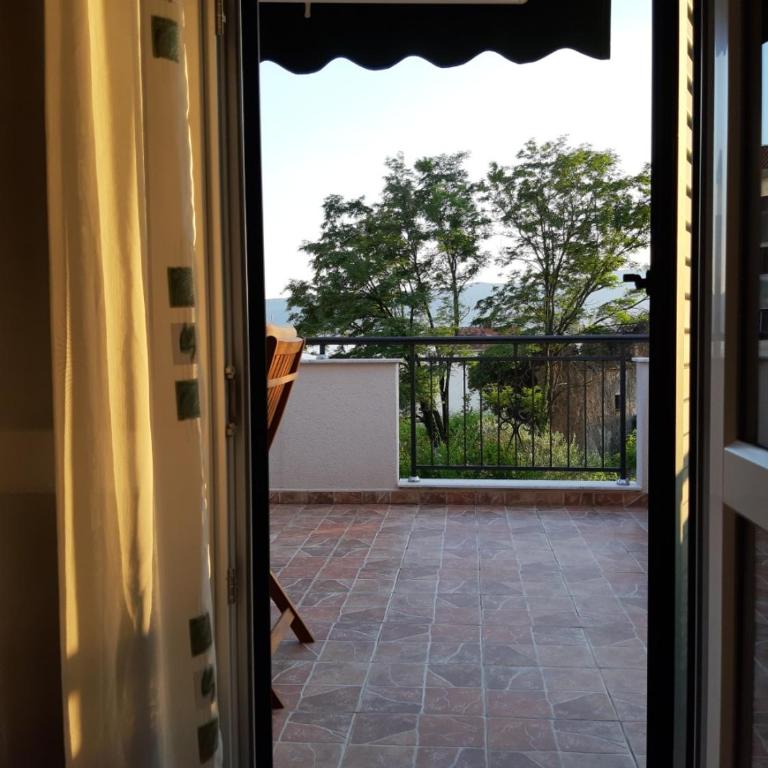 Apartmani Stipanic Tivat - Apartment with Terrace - 10