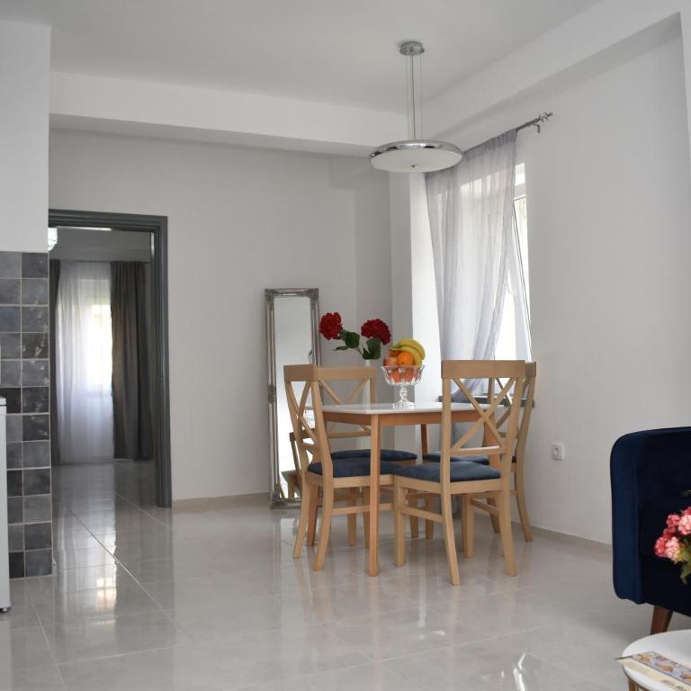 Art Apartments - One-Bedroom Apartment - 20