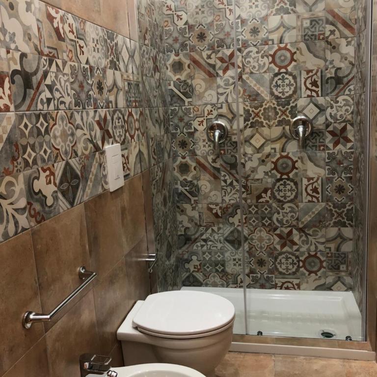 B&B Meliora Rooms - Camera Matrimoniale Deluxe con Doccia - 5