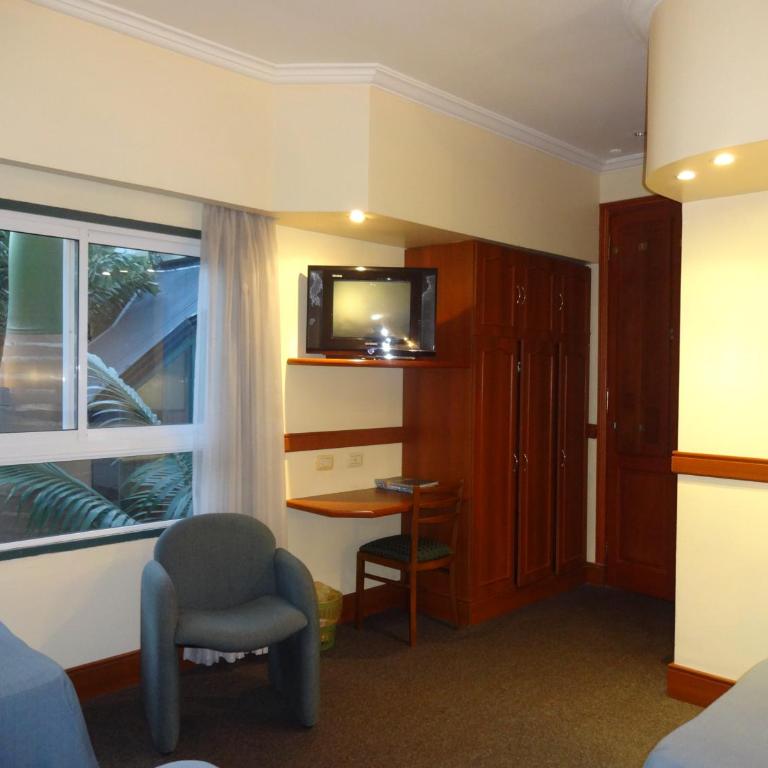 Hotel Plaza Rafaela - Habitación cuádruple - 1