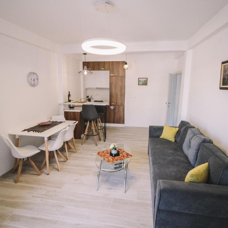Barba Apartments - Two-Bedroom Apartment - 8