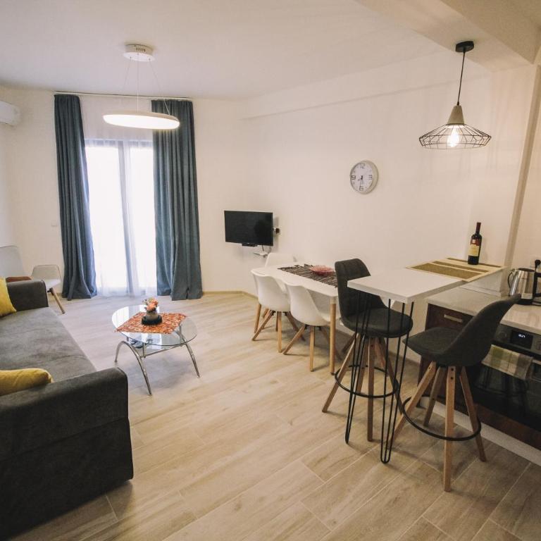 Barba Apartments - Two-Bedroom Apartment - 10