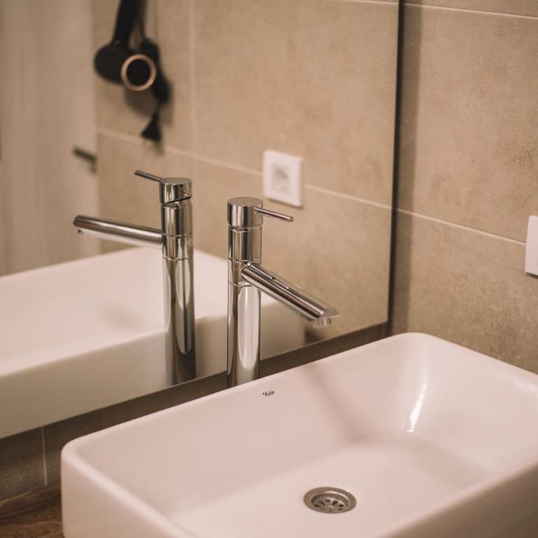 Barba Apartments - Two-Bedroom Apartment - 13