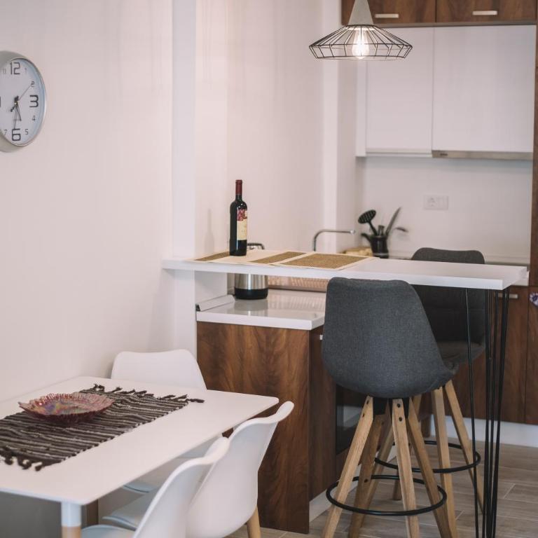 Barba Apartments - Two-Bedroom Apartment - 29