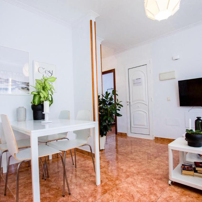 Casa Verde - Three-Bedroom House - 6