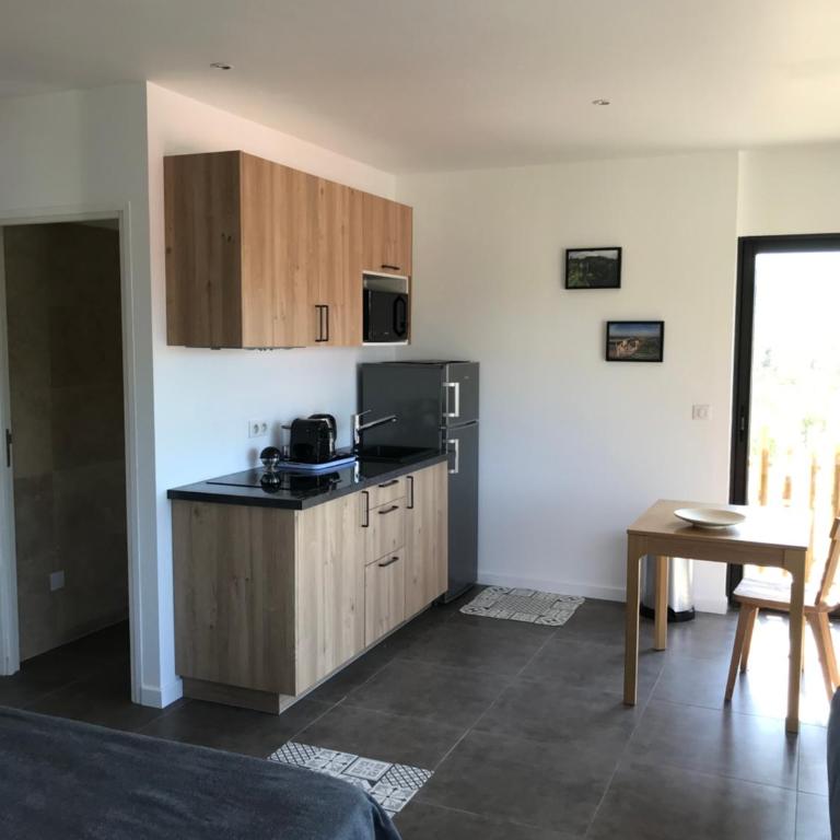 Villa le sud appartements - Appartement avec Terrasse - 7