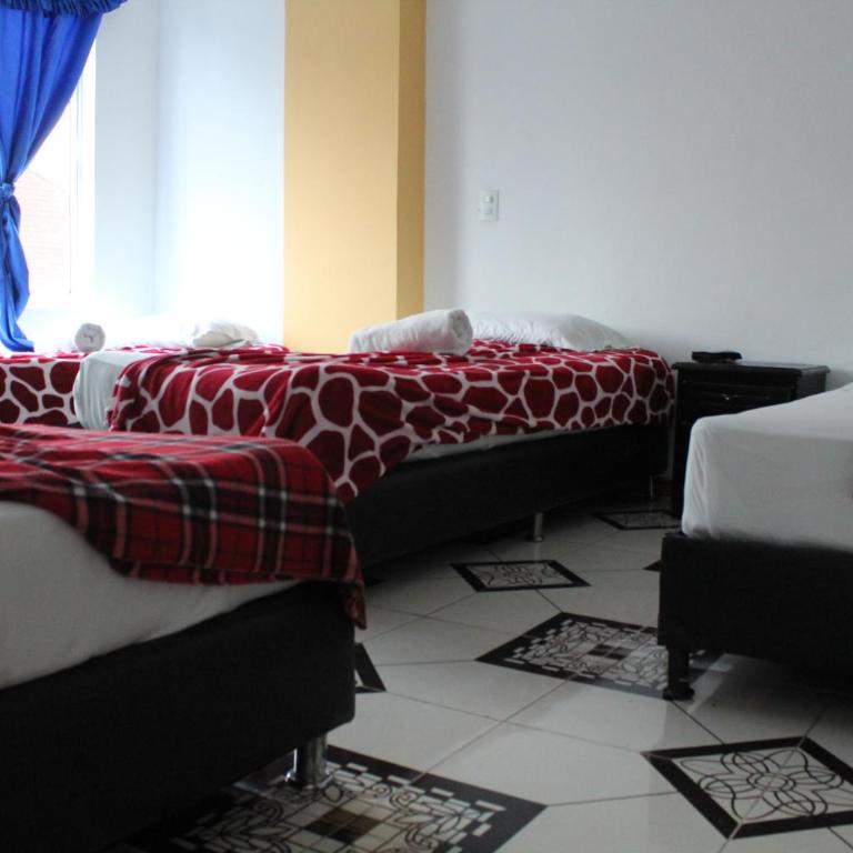 HOTEL MANAGER OBELISK - Standard Quadruple Room - 2