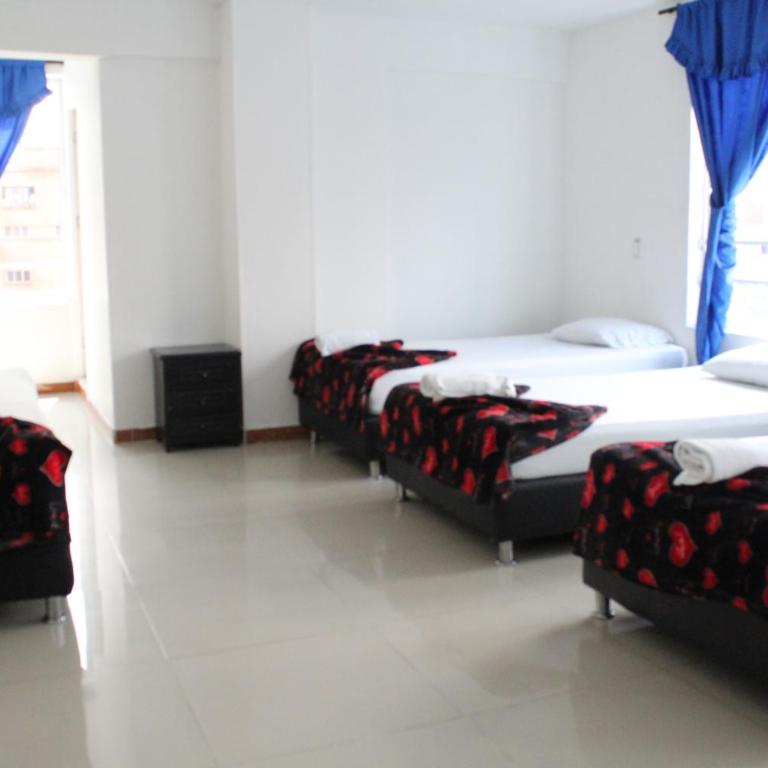 HOTEL MANAGER OBELISK - Family Room - 4