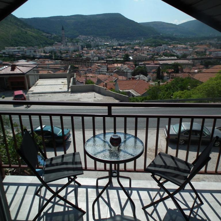 City View Apartment - Apartment with Balcony - 14