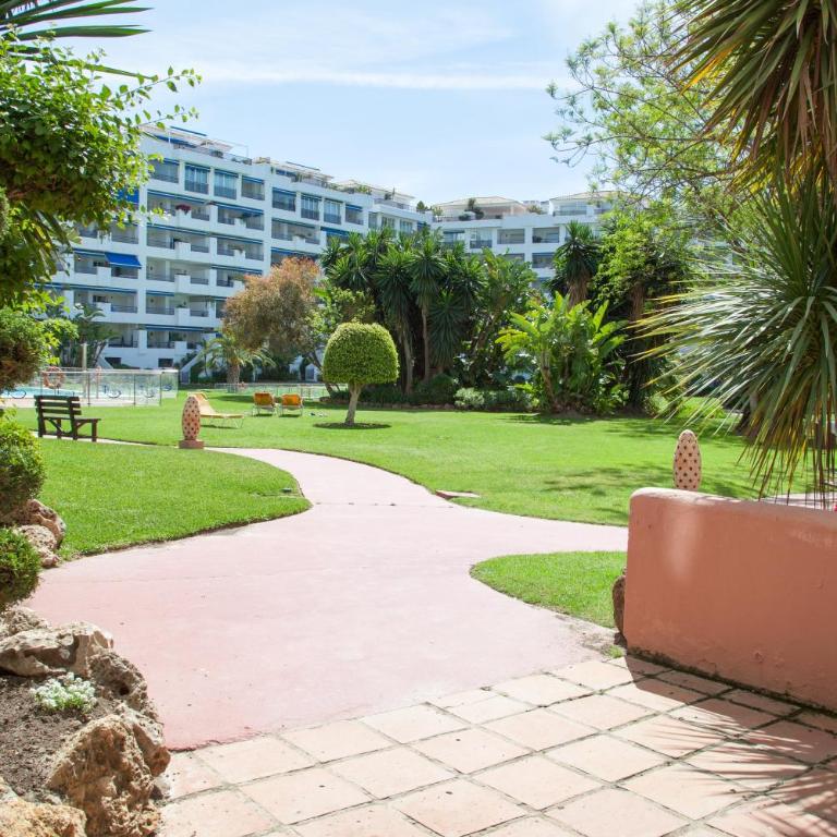 Jardines del Puerto Apartment for up to 6, totally refurbished 2025, gardens, pools, garage, wifi - Apartamento Deluxe - 68