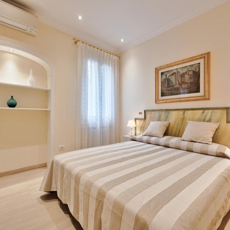 Romance in Rialto - your house to stay together - One-Bedroom Apartment - 16
