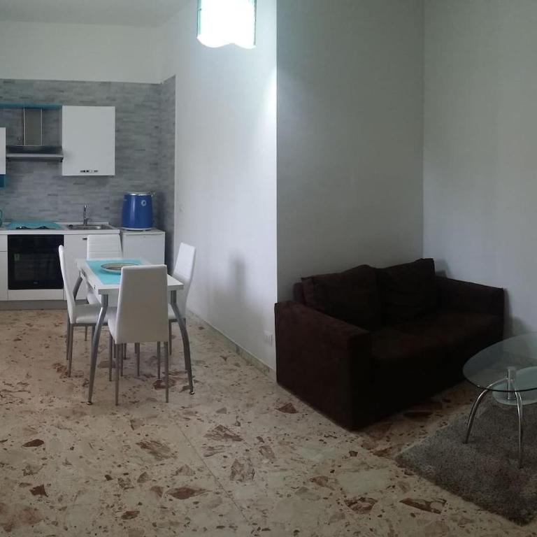 Appartamento La Villetta - Three-Bedroom Apartment - 10