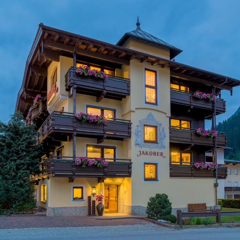 Hotel-Garni Jakober - B&B und Appartements - Einzelzimmer mit Balkon - 10