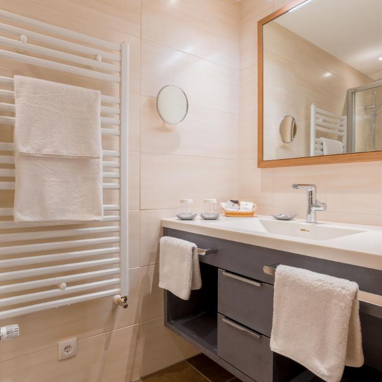 Hotel-Garni Jakober - B&B und Appartements - Studio mit Balkon - 7