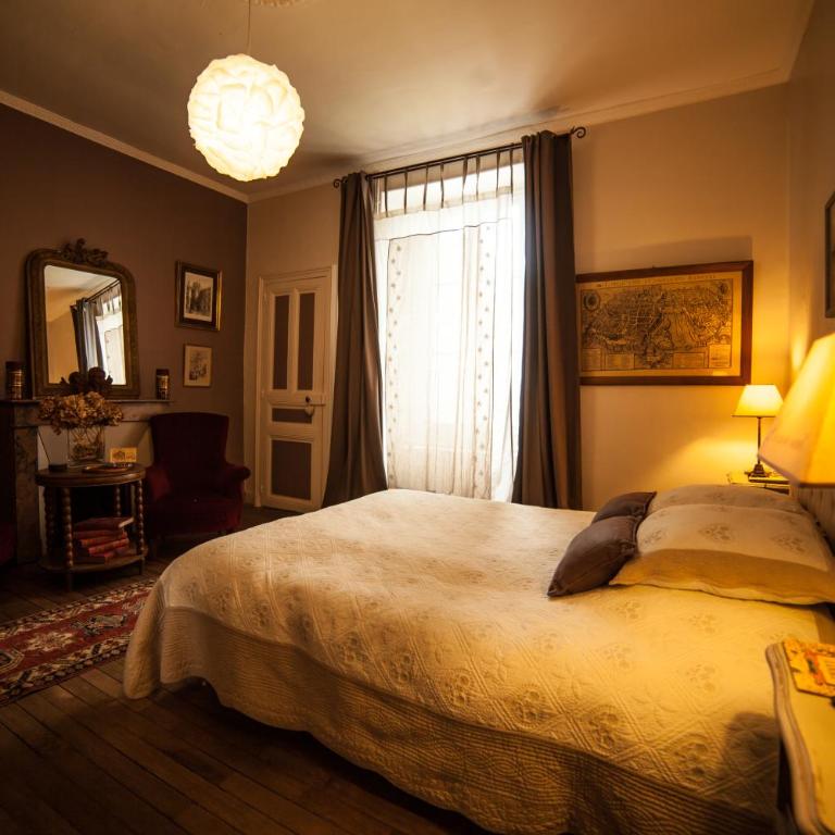 La Pause Angevine - Chambre Double - Vue sur Jardin - 3