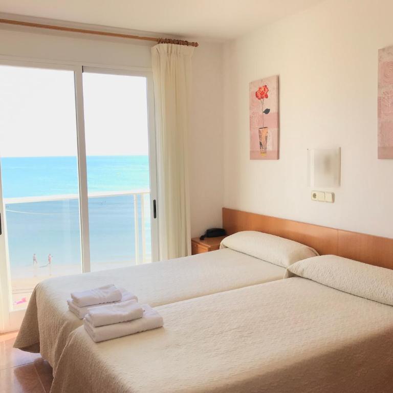 Hotel Mare Nostrum - Habitación Doble con vistas al mar - 2 camas - 2
