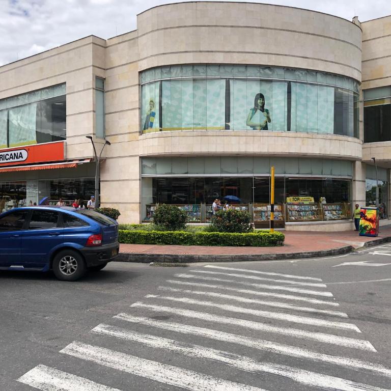 Apartaestudio en a Milla de oro, restaurantes, Centros comerciales, clínica Keralty - Apartamento de 1 dormitorio - 38